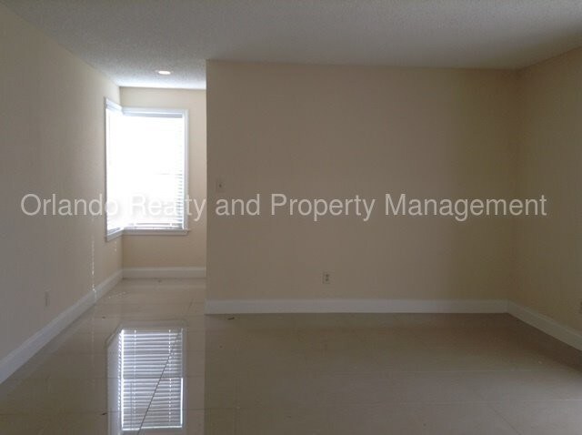 2917 Antique Oaks Cir-Unit -19 in Winter Park, FL - Building Photo - Building Photo