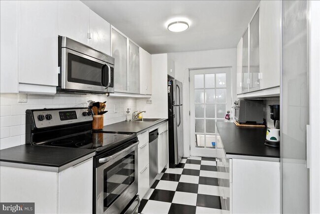 2624 E Harold St in Philadelphia, PA - Building Photo - Building Photo