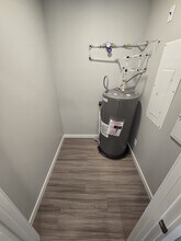 420 Chrislind St in Winnipeg, MB - Building Photo - Building Photo