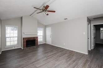 1113 Glen Creek Dr in Mansfield, TX - Building Photo - Building Photo