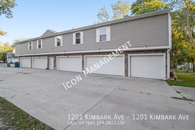 1201 Kimbark Ave in Kalamazoo, MI - Building Photo - Building Photo