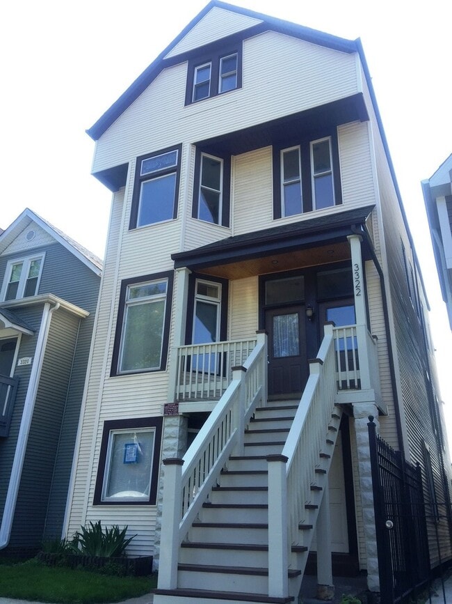 property at 3322 N Troy St