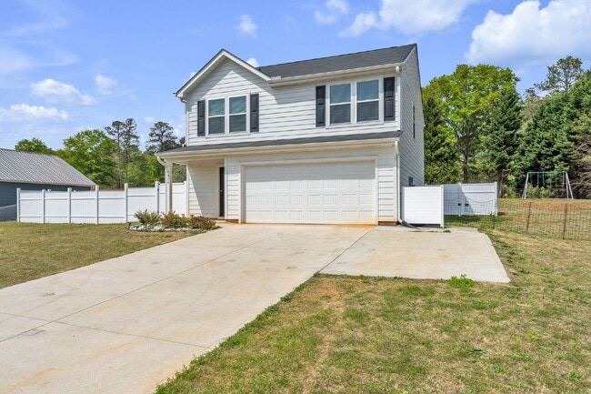 5824 Old Pearman Dairy Rd. in Anderson, SC - Building Photo - Building Photo