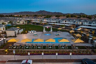 Sienna at South Mountain in Laveen, AZ - Foto de edificio - Building Photo