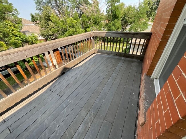 2110 Grove Cir W in Boulder, CO - Foto de edificio - Building Photo