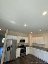 27 Woodside Dr, Unit 58-5804 in Tolland, CT - Building Photo - Building Photo