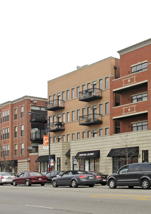 3935 N Western Ave in Chicago, IL - Building Photo