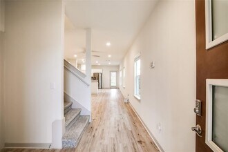 10812 Meris Ln in Austin, TX - Building Photo - Building Photo