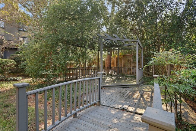 1332 Roxbury Ct in Jackson, MS - Building Photo - Building Photo