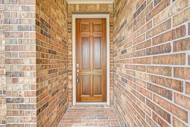 property at 14111 Lake Lodge Dr