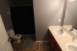 12605 W 8th Ct in Airway Heights, WA - Building Photo - Building Photo