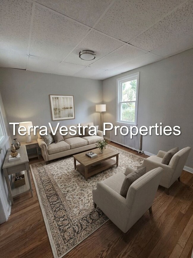 property at 31 S Myrtle St