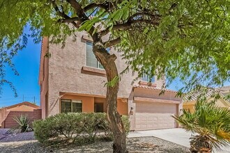 8465 W Riley Rd in Tolleson, AZ - Foto de edificio - Building Photo