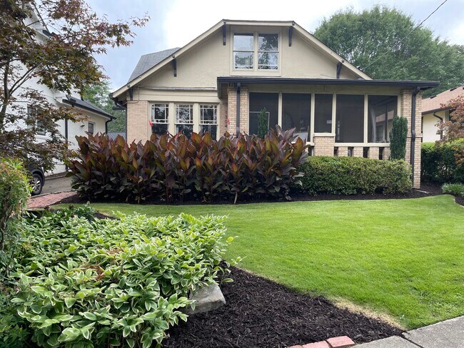 1304 Northview Ave NE, Unit Top Floor Unit