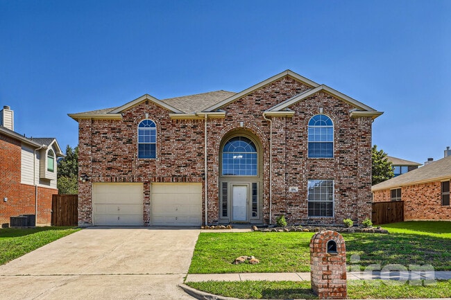 513 Tripp Tr in Royse City, TX - Foto de edificio - Building Photo