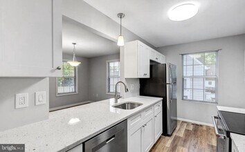 3629 10th St in North Beach, MD - Building Photo - Building Photo