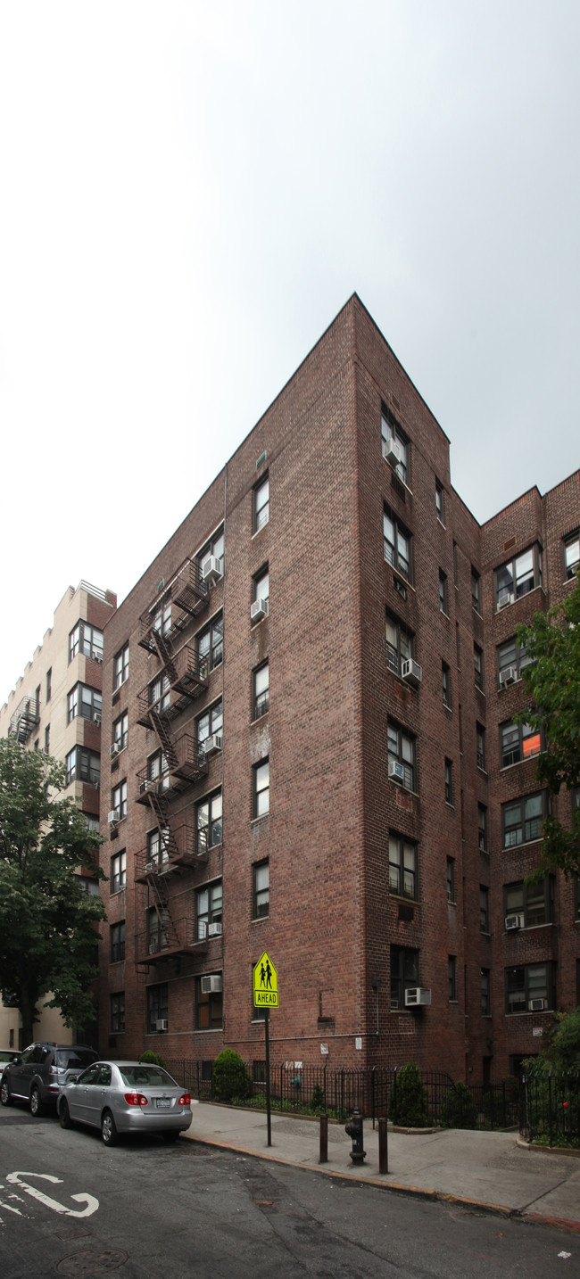 80-88 Bennett Ave in New York, NY - Building Photo - Building Photo