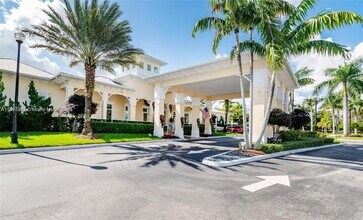 367 NE 35th Ave in Homestead, FL - Building Photo - Building Photo