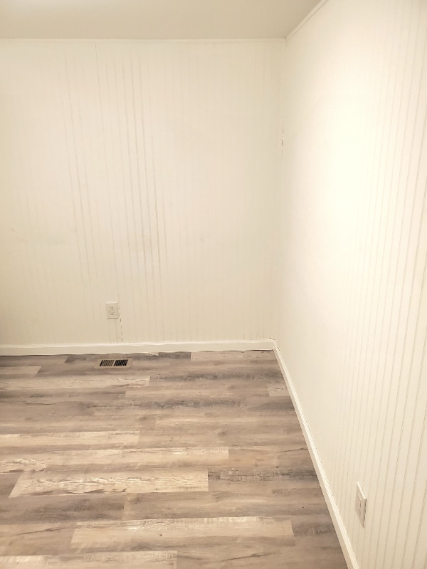 property at 5103 Davis Cir