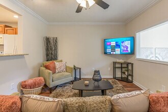 27 W Ridge Dr SE in Cartersville, GA - Foto de edificio - Building Photo