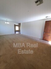 8998 W Plum Rd in Peoria, AZ - Building Photo - Building Photo