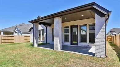 18920 Toscana Ln in Roman Forest, TX - Foto de edificio - Building Photo