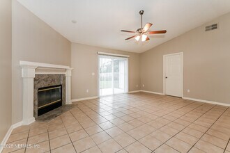 12484 N Windy Willows Dr in Jacksonville, FL - Building Photo - Building Photo