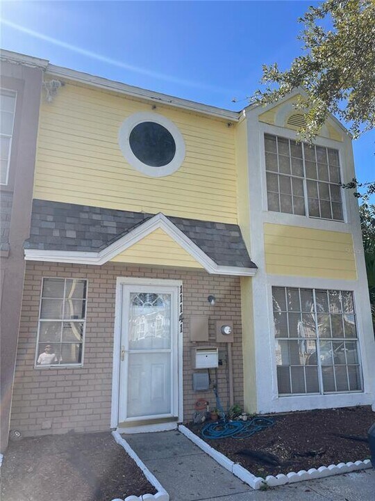 11141 Essex Ridge Ct in Orlando, FL - Building Photo