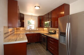 3129 Ward Rd in Raleigh, NC - Foto de edificio - Building Photo