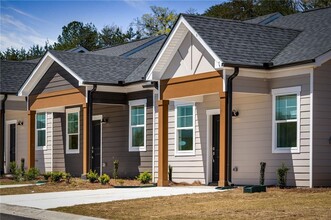 25 Grove Loop in Blue Ridge, GA - Building Photo - Building Photo
