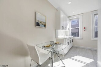 3458 John F. Kennedy Blvd in Jersey City, NJ - Building Photo - Building Photo