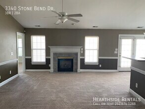 3340 Stone Bend Dr in Winterville, NC - Building Photo - Building Photo