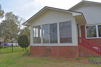 1027 Pirates Cove Cir in Oriental, NC - Building Photo - Building Photo