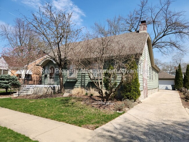 3036 Royal Ave in Berkley, MI - Building Photo - Building Photo