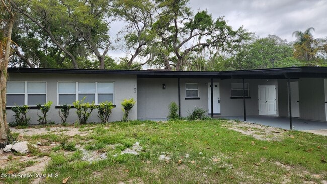 property at 102 S Christmas Hill Rd