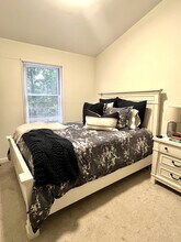 1550 Spalding Dr in Atlanta, GA - Building Photo - Building Photo