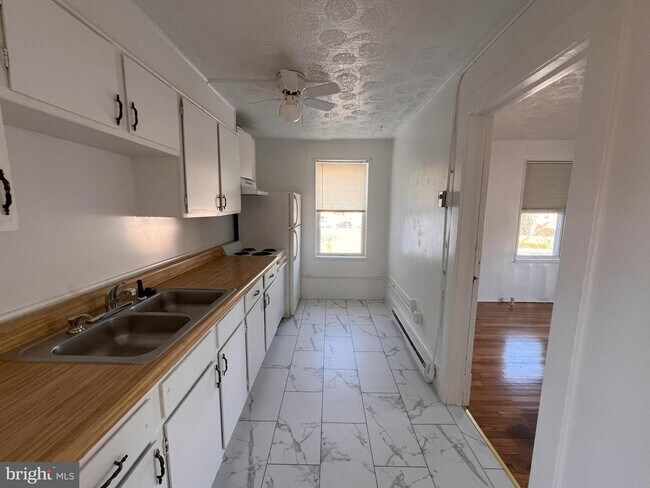 22 W Cecil St in Winchester, VA - Building Photo - Building Photo