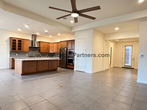 3025 E Sam Hughes Ct in Tucson, AZ - Building Photo - Building Photo