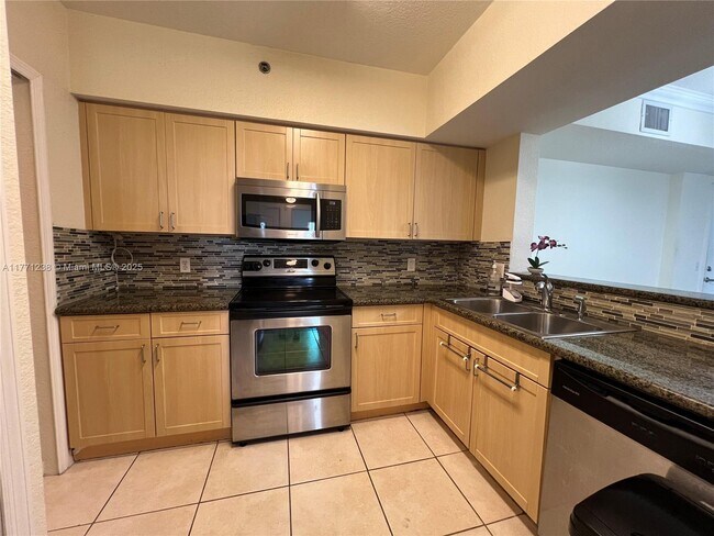 property at 9340 Fontainebleau Blvd