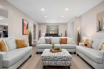 5747 N 48th Ln in Glendale, AZ - Building Photo - Building Photo