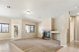 5413 Rusty Anchor Ct in Las Vegas, NV - Building Photo - Building Photo
