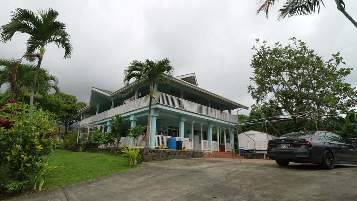 47-726E Kamehameha Hwy in Kaneohe, HI - Building Photo