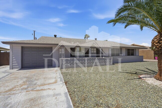10747 W Hope Dr in Sun City, AZ - Building Photo - Building Photo