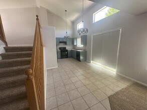 22272 E Navarro Pl in Aurora, CO - Building Photo - Building Photo
