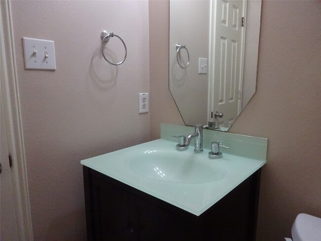 property at 4918 Landward Ln