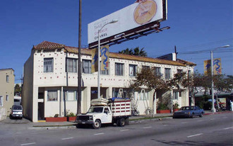 923-933 Venice Blvd Apartments