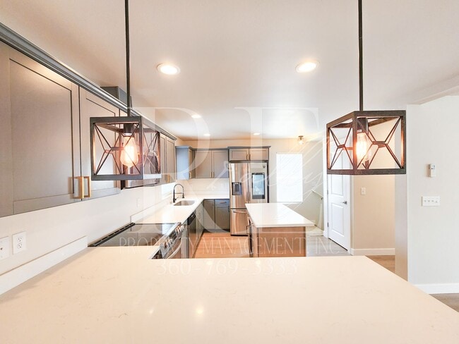 3427 Harris Rd SE in Port Orchard, WA - Building Photo - Building Photo
