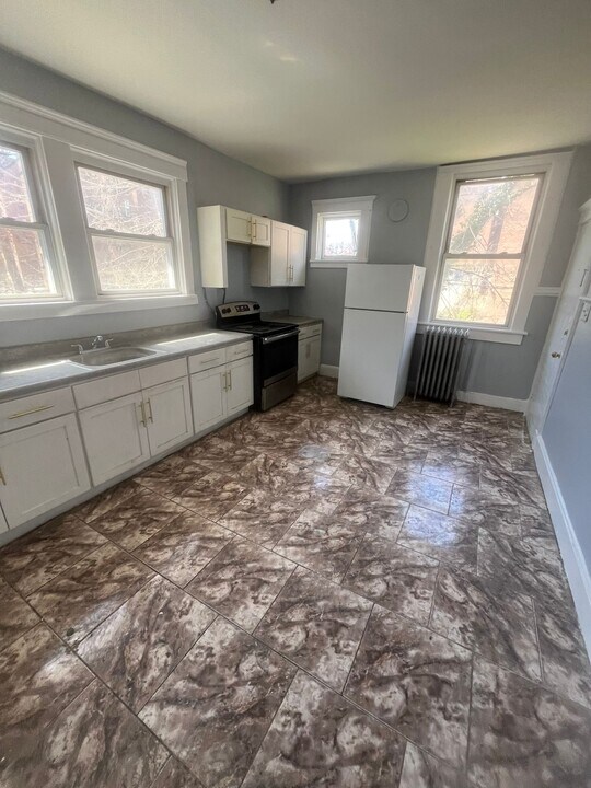 181 N Munn Ave in East Orange, NJ - Building Photo