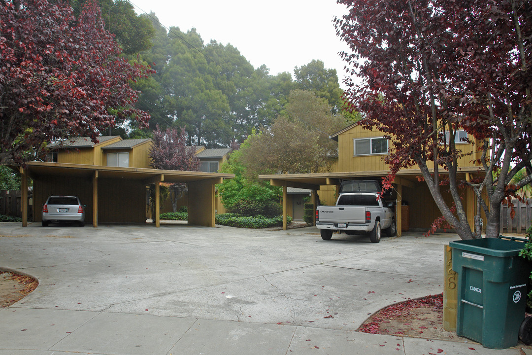 126 Lloyd Ct in Aptos, CA - Building Photo