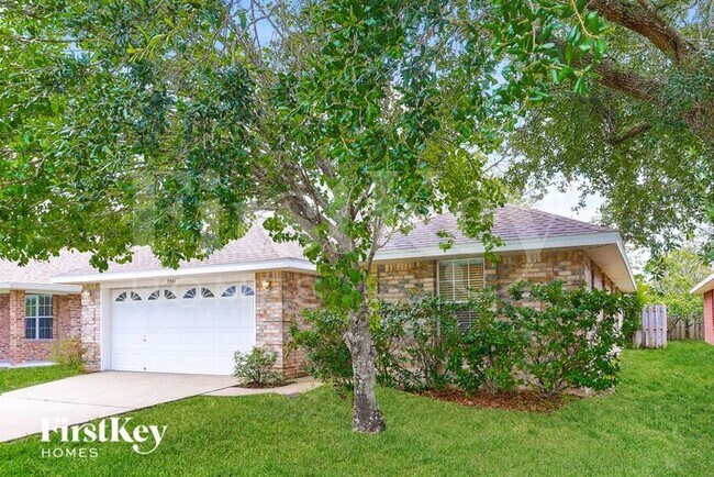 7341 Ironside Dr N in Jacksonville, FL - Building Photo - Building Photo